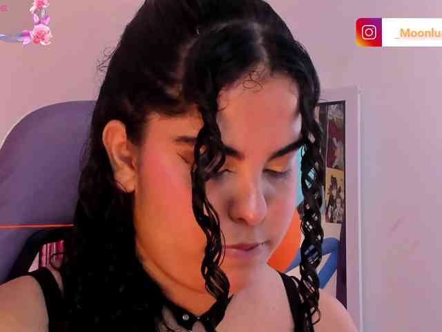 Sophie_Luna webcam