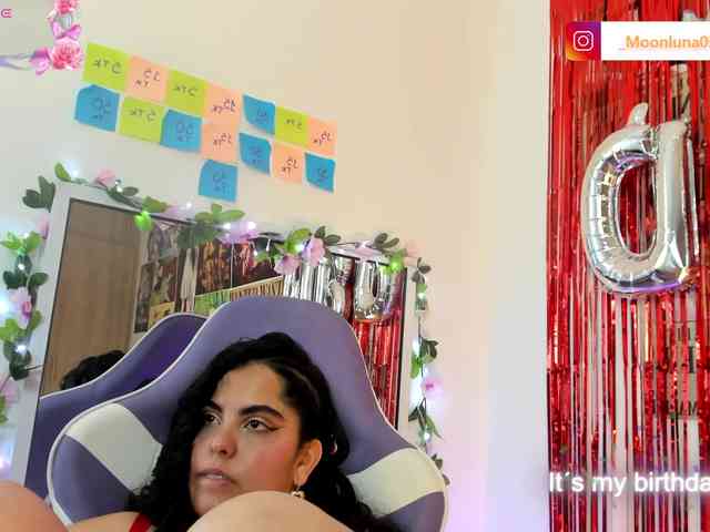 Sophie_Luna webcam
