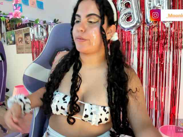 Sophie_Luna webcam