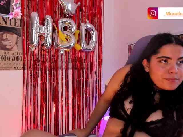 Sophie_Luna webcam