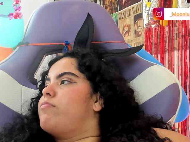 Sophie_Luna webcam
