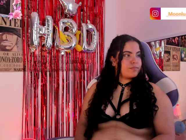 Sophie_Luna webcam