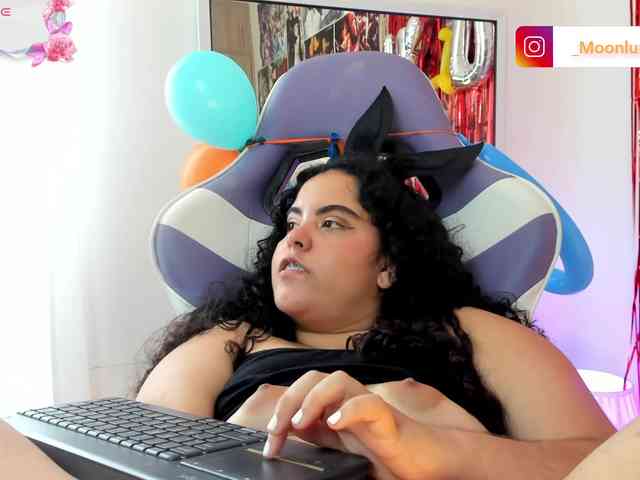 Sophie_Luna webcam
