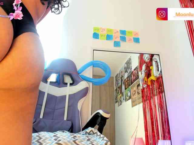 Sophie_Luna webcam