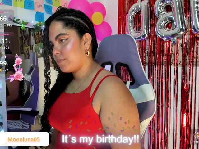Sophie_Luna webcam