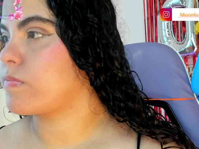 Sophie_Luna webcam