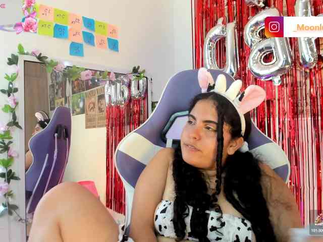 Sophie_Luna webcam