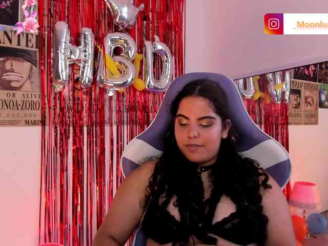 Sophie_Luna webcam