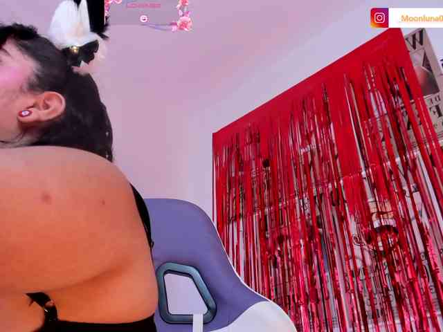 Sophie_Luna webcam