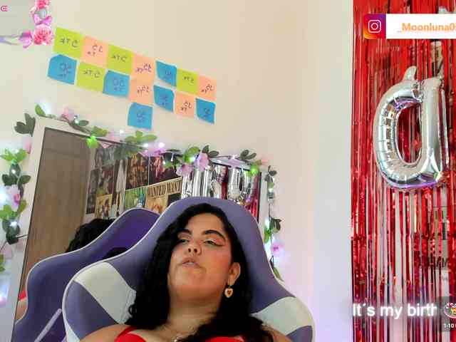 Sophie_Luna webcam