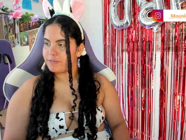 Sophie_Luna webcam
