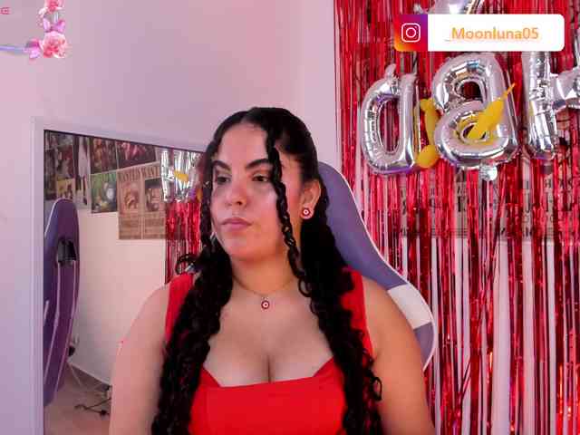 Sophie_Luna webcam