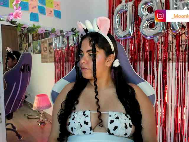 Sophie_Luna webcam