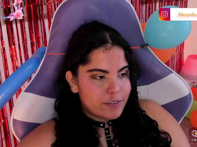 Sophie_Luna webcam