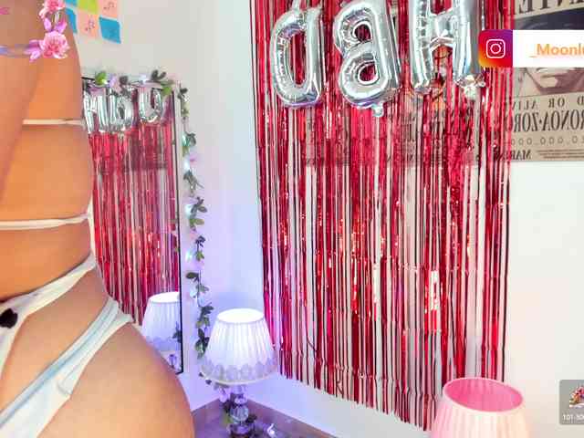 Sophie_Luna webcam