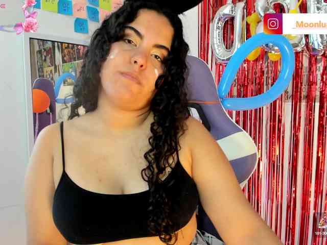 Sophie_Luna webcam