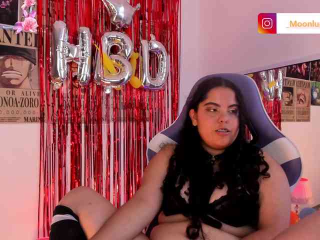 Sophie_Luna webcam