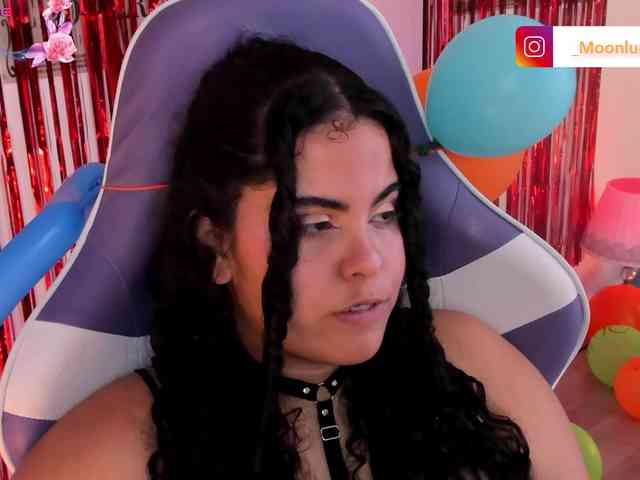 Sophie_Luna webcam