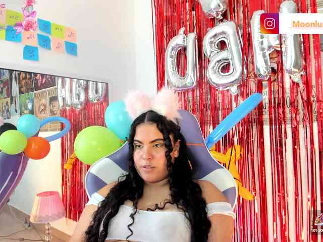 Sophie_Luna webcam