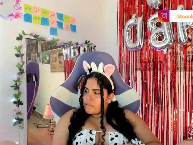 Sophie_Luna webcam