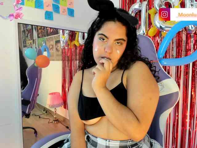 Sophie_Luna webcam