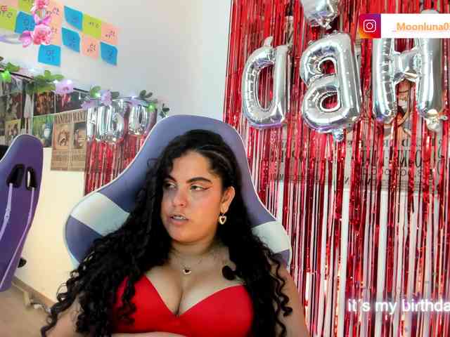 Sophie_Luna webcam