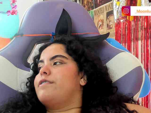 Sophie_Luna webcam