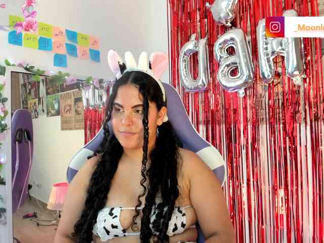 Sophie_Luna webcam