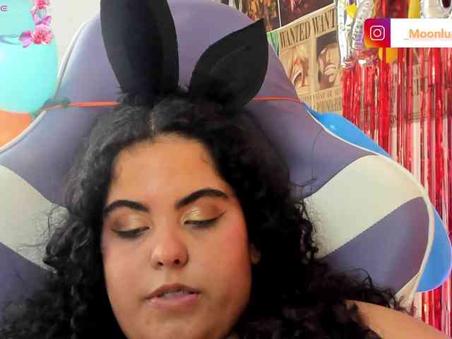 Sophie_Luna webcam