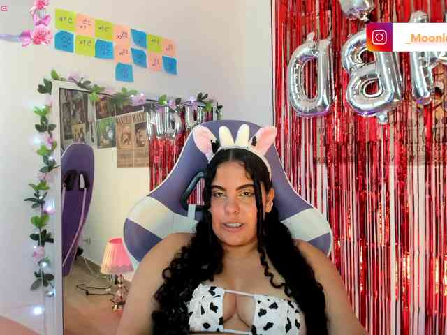 Sophie_Luna webcam