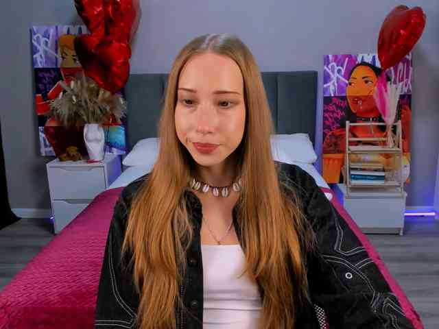 AlexaHarmon webcam