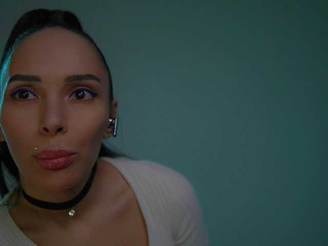 MilaMayy's BongaCams show and profile