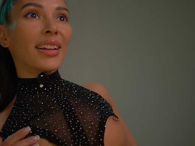 MilaMayy's BongaCams show and profile