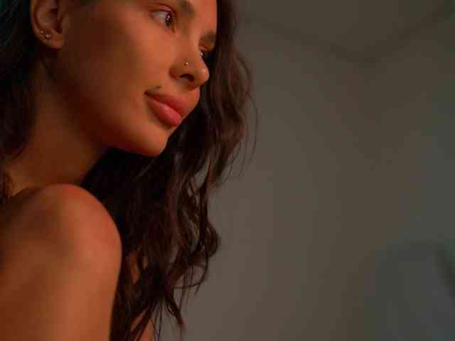 MilaMayy webcam