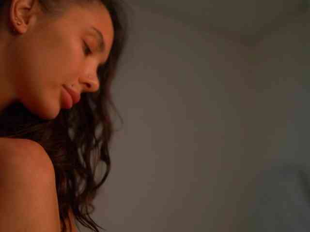MilaMayy webcam