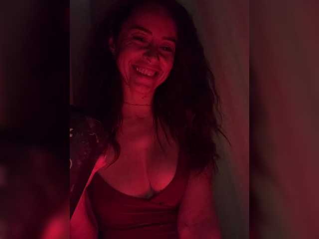 Amy-Lee's BongaCams show and profile