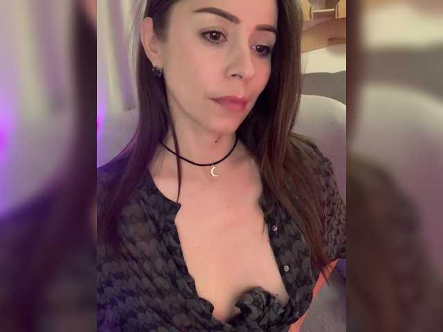 Amy-Lee's BongaCams show and profile