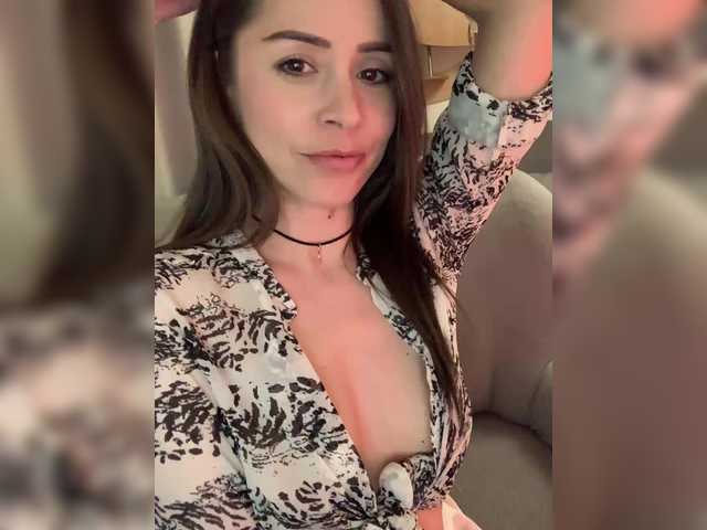 Amy-Lee's BongaCams show and profile