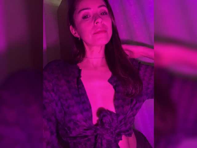 Amy-Lee's BongaCams show and profile