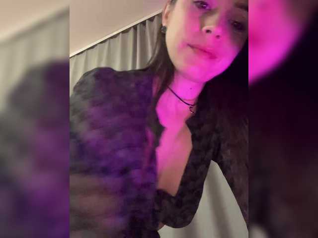 Amy-Lee's BongaCams show and profile