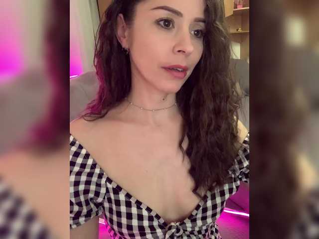 Amy-Lee's BongaCams show and profile