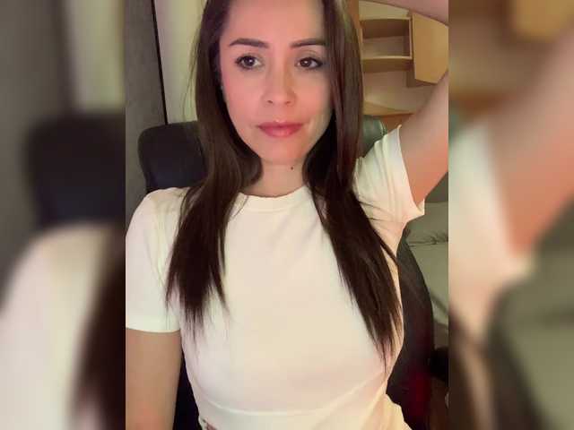 Amy-Lee's BongaCams show and profile