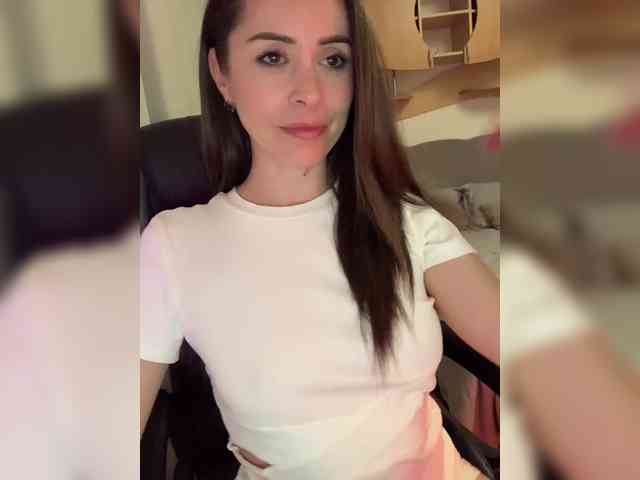 Amy-Lee Live Webcam on BongaCams