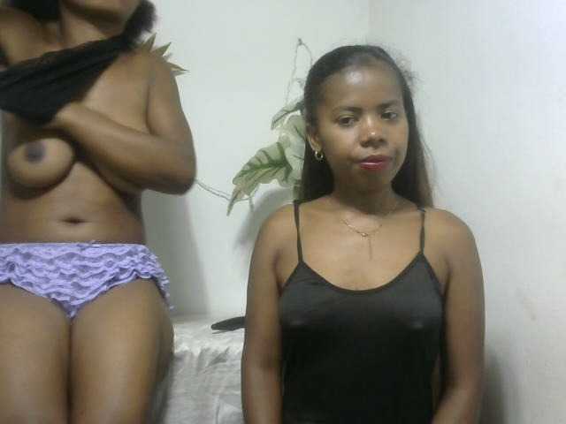 Twinsexgirl Live Cam on BongaCams