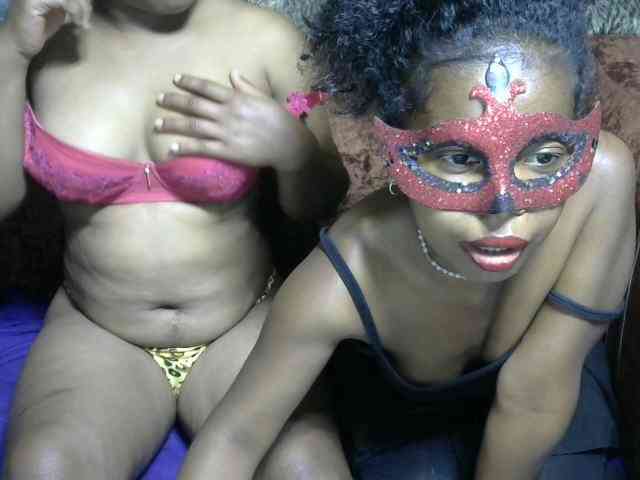 Twinsexgirl webcam