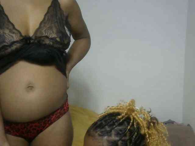 Twinsexgirl webcam