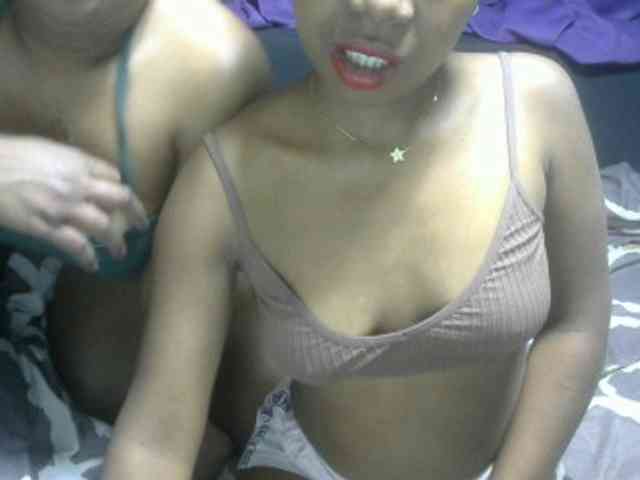 Twinsexgirl webcam