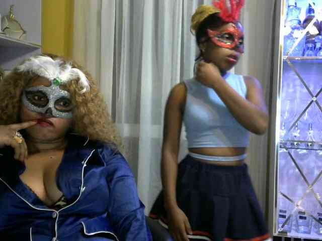 Twinsexgirl webcam