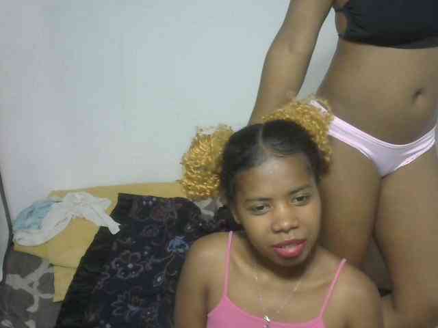 Twinsexgirl webcam