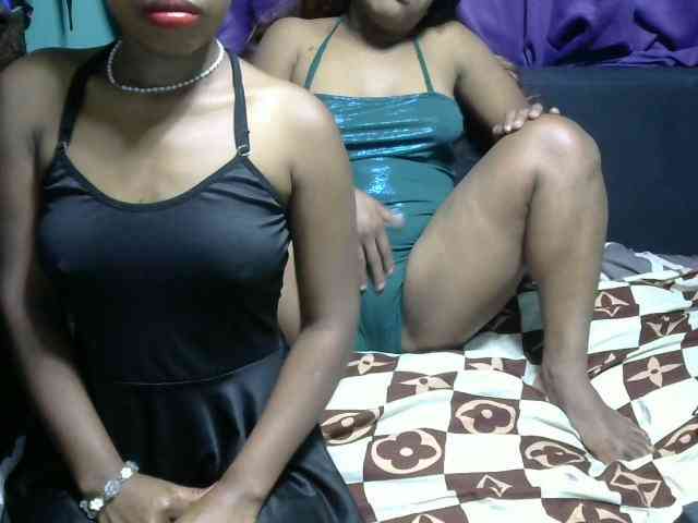 Twinsexgirl webcam